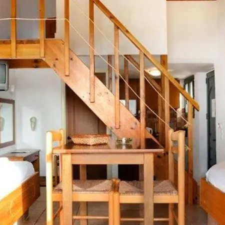 Petra Village Apartahotel 3*
