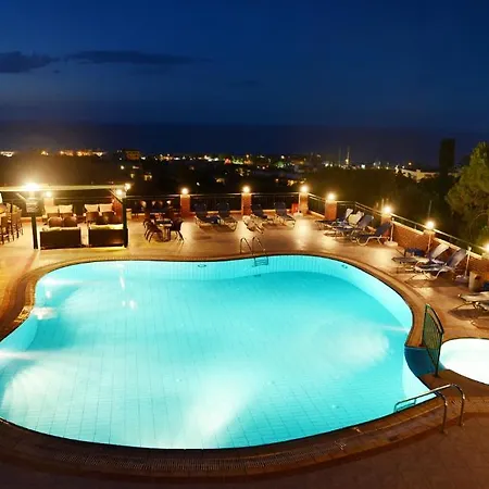 Apartahotel Petra Village