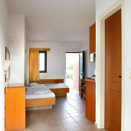 Apartahotel Petra Village 3*