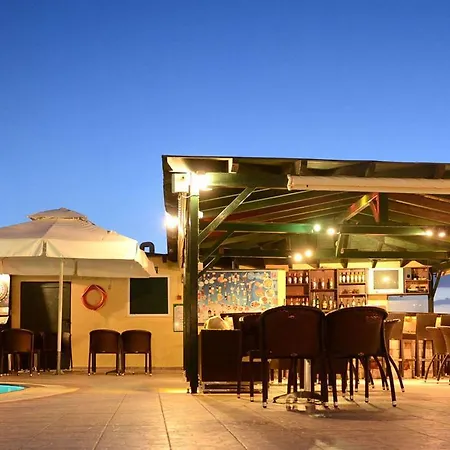 Petra Village Apartahotel 3*